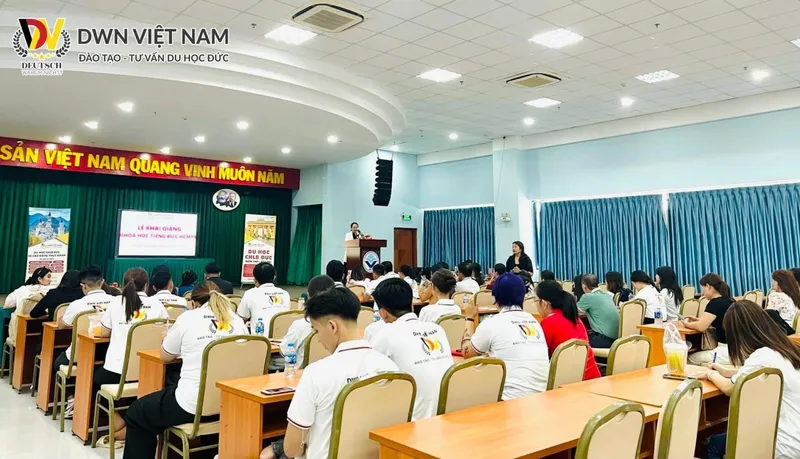 khai giang khoa tieng duc hcm19 1