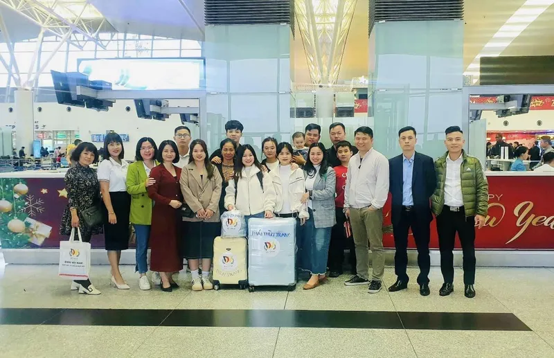 tien bay thang 2 2024 1